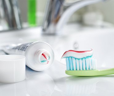 Tooth-paste, gumpaint & mouth wash